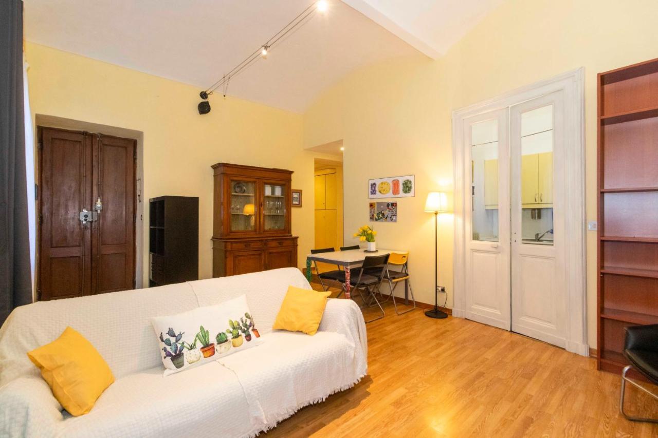 Porta Nuova & San Salvario Roomy Flat Turin Bagian luar foto