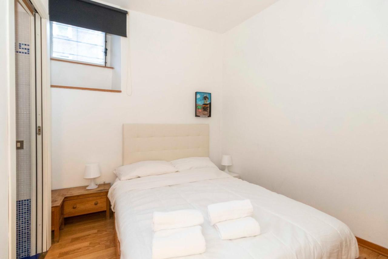Porta Nuova & San Salvario Roomy Flat Turin Bagian luar foto